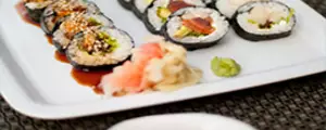 Des femmes chef sushi