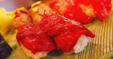 Des sushis à la viande de cheval servis au Japon